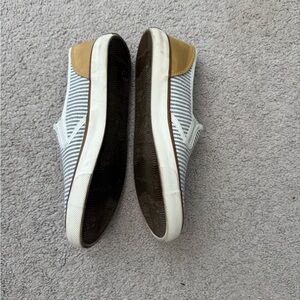 Tommy Bahama Women’s Striped Slip Ons
